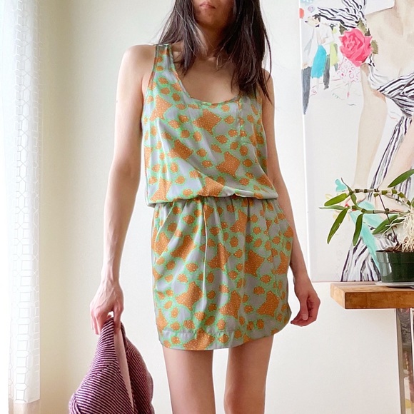 Abstract Print racer back silky mini - Picture 2 of 9